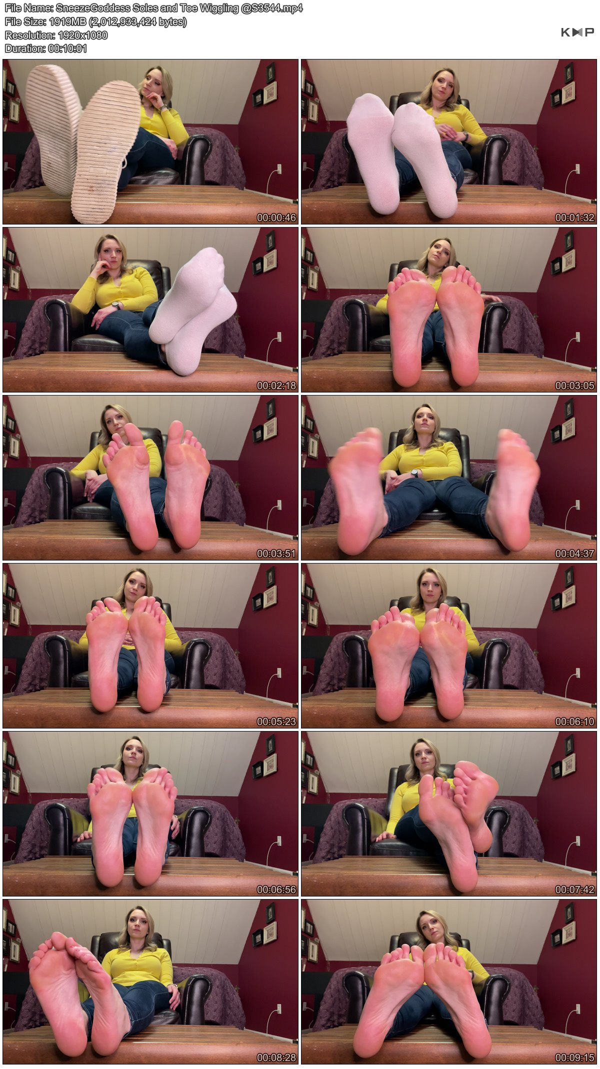 SneezeGoddess Soles and Toe Wiggling @S3544.JPG