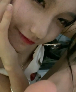 Ů����ֱ����չʾ�ŵ�