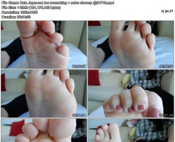 Cute Japanese toe scrunching + soles closeup